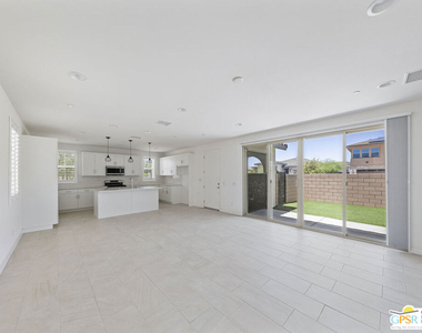 35923 Hinksey Street - Photo Thumbnail 10
