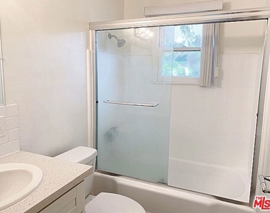 345 Burchett Street - Photo Thumbnail 5