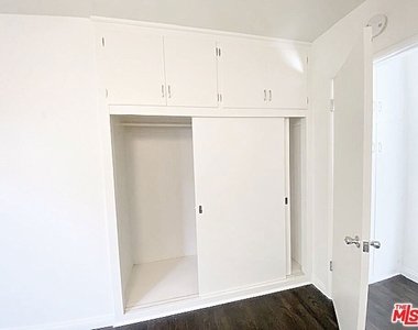 345 Burchett Street - Photo Thumbnail 9