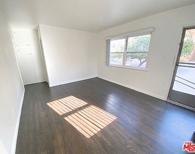 345 Burchett Street - Photo Thumbnail 11