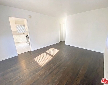 345 Burchett Street - Photo Thumbnail 2