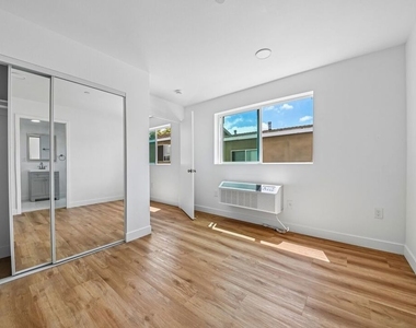 219 E 87th Street - Photo Thumbnail 13