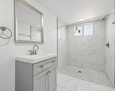 219 E 87th Street - Photo Thumbnail 23