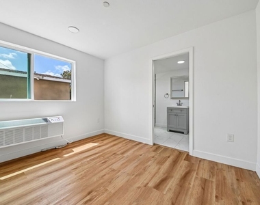 219 E 87th Street - Photo Thumbnail 14