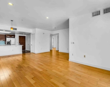 1260 S Corning Street - Photo Thumbnail 7