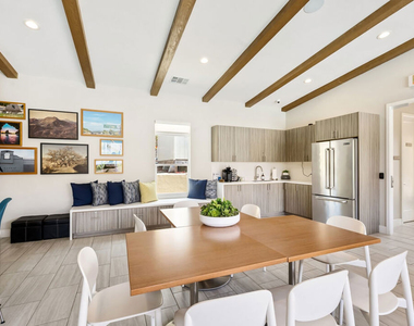 4415 Paxton Place - Photo Thumbnail 21