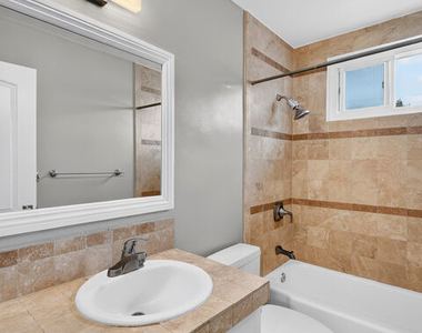 1619 Colby Avenue - Photo Thumbnail 27