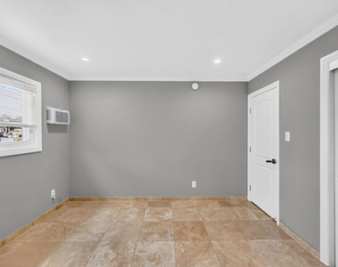 1619 Colby Avenue - Photo Thumbnail 21