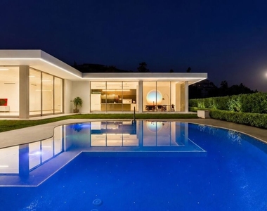 1029 Wallace - Photo Thumbnail 24