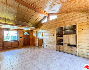 3124 Veteran Avenue - Photo Thumbnail 10