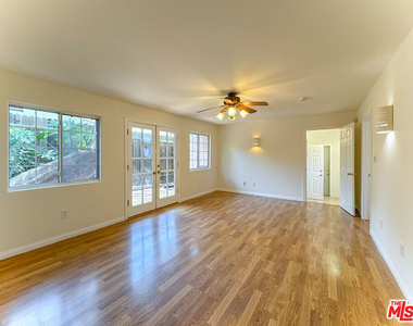 3124 Veteran Avenue - Photo Thumbnail 26
