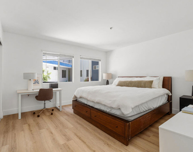 16100 W Sunset Boulevard - Photo Thumbnail 6