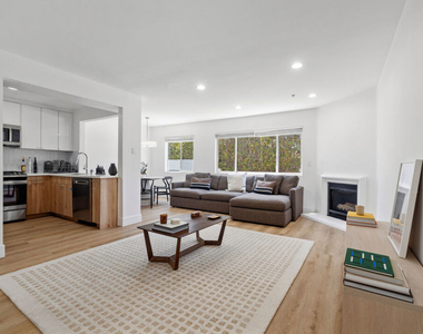 16100 W Sunset Boulevard - Photo Thumbnail 1