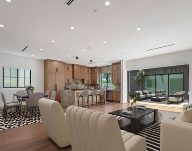 5917 Rhodes Avenue - Photo Thumbnail 5