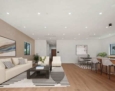 5917 Rhodes Avenue - Photo Thumbnail 8