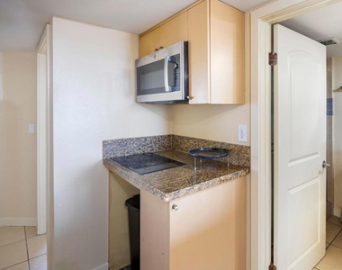 801 National City Blvd - Photo Thumbnail 8