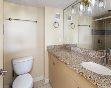801 National City Blvd - Photo Thumbnail 9
