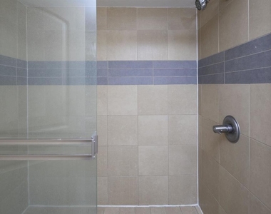 801 National City Blvd - Photo Thumbnail 10