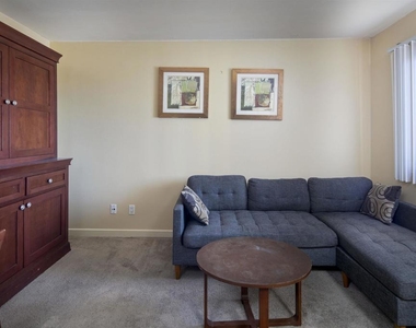801 National City Blvd - Photo Thumbnail 5