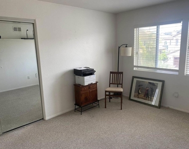 4534 Da Vinci St - Photo Thumbnail 9