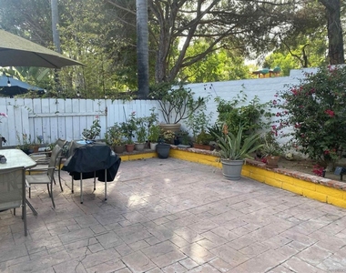 4534 Da Vinci St - Photo Thumbnail 11