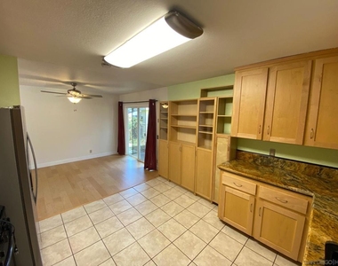 1475 Tarbox St - Photo Thumbnail 8