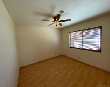 1475 Tarbox St - Photo Thumbnail 16