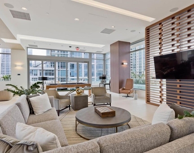 1388 Kettner - Photo Thumbnail 60