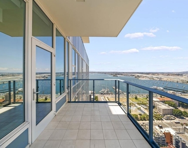1388 Kettner - Photo Thumbnail 2