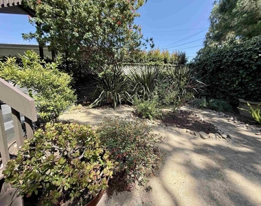 4221 Hill - Photo Thumbnail 35