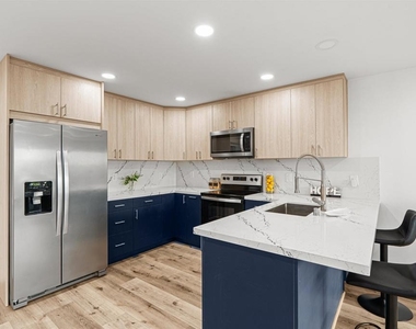8308 Regents Rd - Photo Thumbnail 7