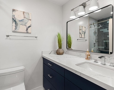 8308 Regents Rd - Photo Thumbnail 15