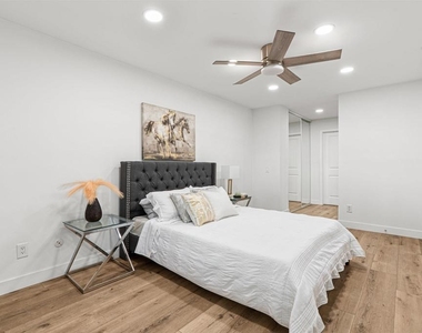 8308 Regents Rd - Photo Thumbnail 11