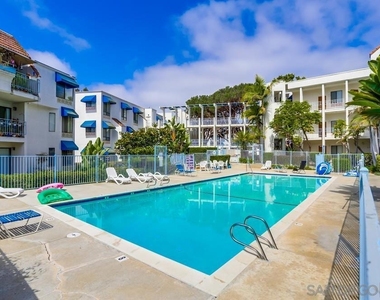 8308 Regents Rd - Photo Thumbnail 20