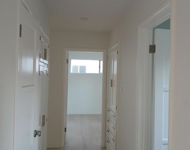 3403 Riviera - Photo Thumbnail 21