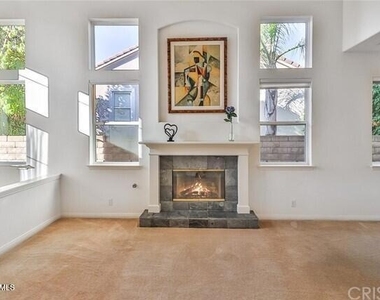 580 Winncastle Street - Photo Thumbnail 7