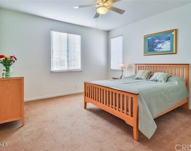 580 Winncastle Street - Photo Thumbnail 5