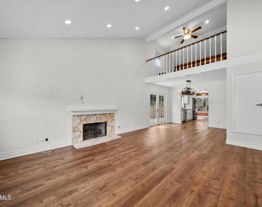 561 Walter Avenue - Photo Thumbnail 4