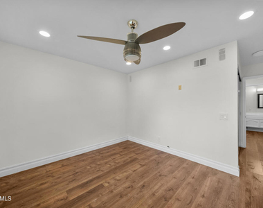 561 Walter Avenue - Photo Thumbnail 25