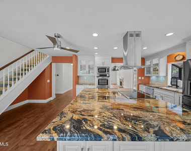 561 Walter Avenue - Photo Thumbnail 17