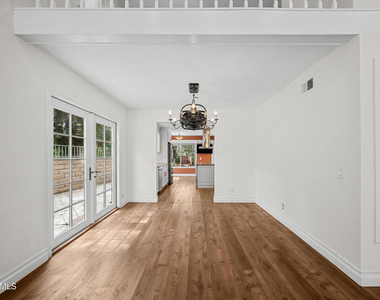 561 Walter Avenue - Photo Thumbnail 8