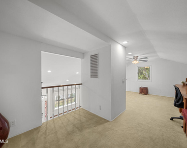 561 Walter Avenue - Photo Thumbnail 19