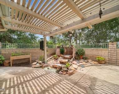 561 Walter Avenue - Photo Thumbnail 35