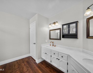 561 Walter Avenue - Photo Thumbnail 32