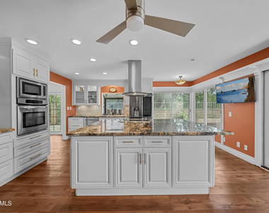 561 Walter Avenue - Photo Thumbnail 15
