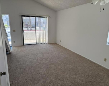 34153 Emily Way - Photo Thumbnail 10