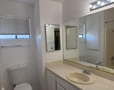 34153 Emily Way - Photo Thumbnail 17