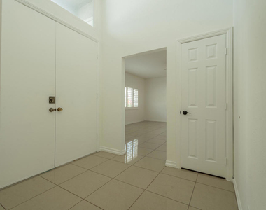 2518 S Sierra Madre - Photo Thumbnail 8