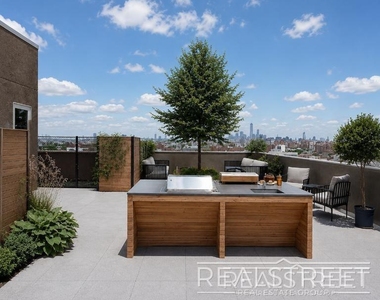 962 Bushwick Avenue - Photo Thumbnail 7
