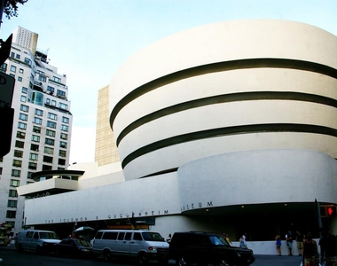 East 88 Street - Photo Thumbnail 9